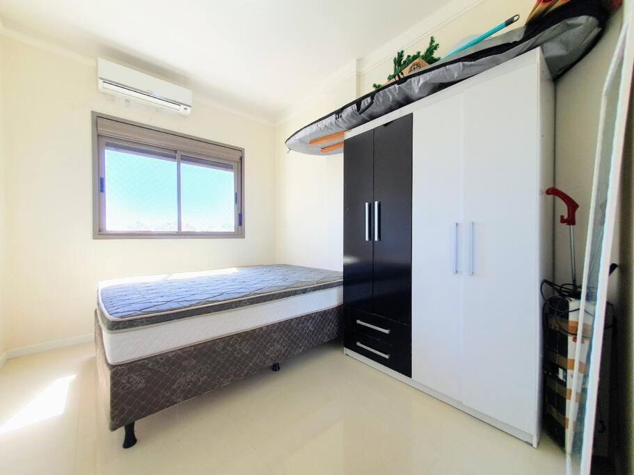Apartamento Belo Com Vista Mar.
